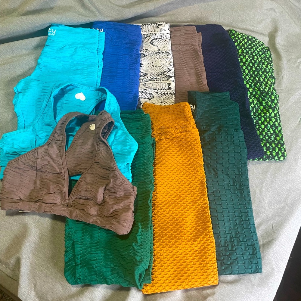 Entire Lot of Booty by Brabants Leggings/Tops